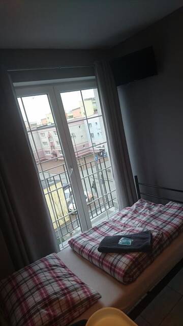 Фото номера Двухместный номер с 1 кроватью Хостелы miniHostel Żary г. Жары 2